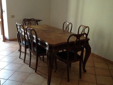 Tavolo con 6 sedie